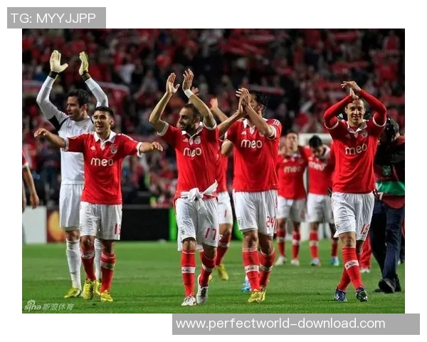 欧联杯热刺大胜本菲卡引发转会风波全场沸腾